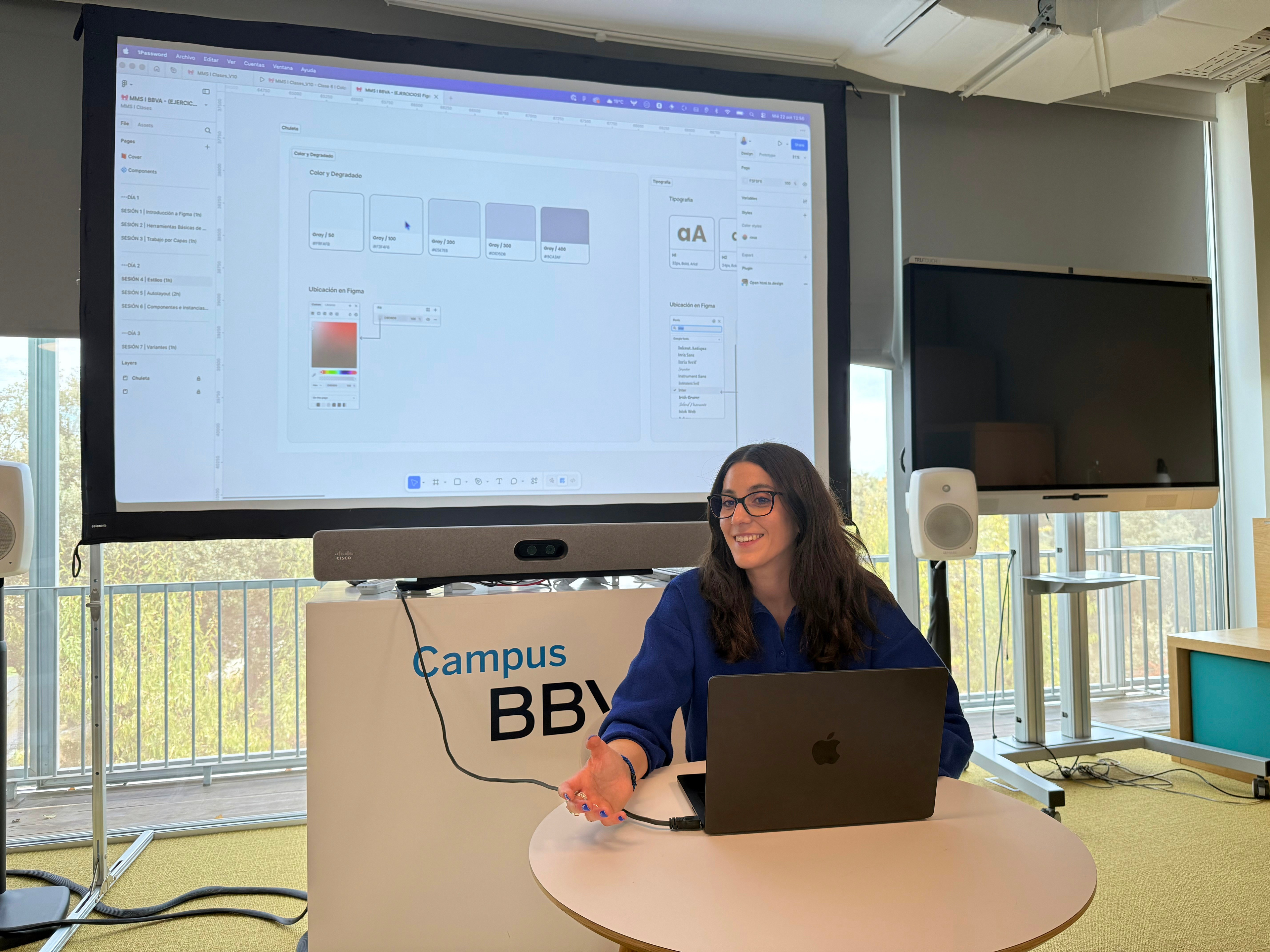 Marta Conde teaching a Figma course at Campus BBVA